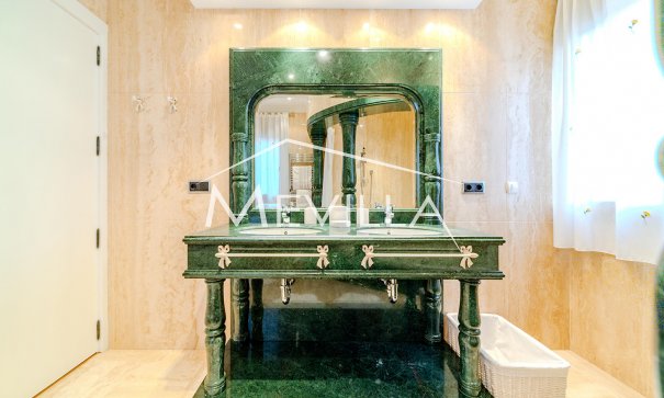 Salg (Resales) - Villa - Orihuela Costa - Campoamor