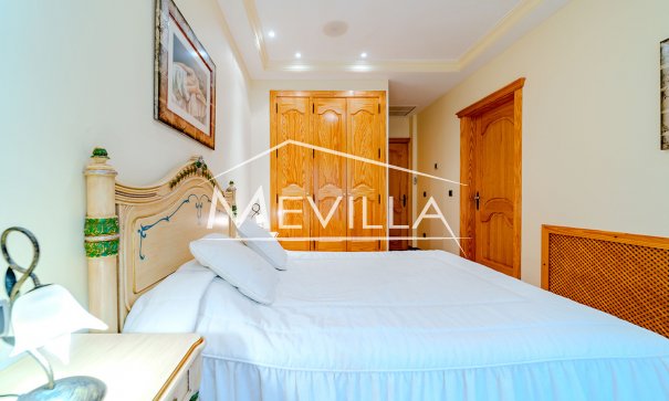 Salg (Resales) - Villa - Orihuela Costa - Campoamor