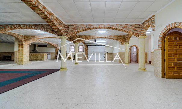 Salg (Resales) - Villa - Orihuela Costa - Campoamor