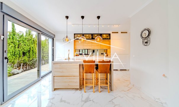 Resales - Villa - Orihuela Costa - Campoamor