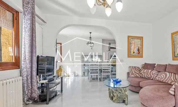 Reventas - Chalet / Villa - Orihuela Costa - Villamartin