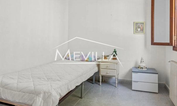 Reventas - Chalet / Villa - Orihuela Costa - Villamartin