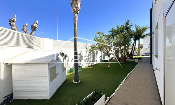 Återförsäljare - Villa - Pilar de la Horadada