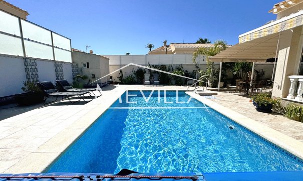 Wederverkoop - Villa - Orihuela Costa - Playa Flamenca