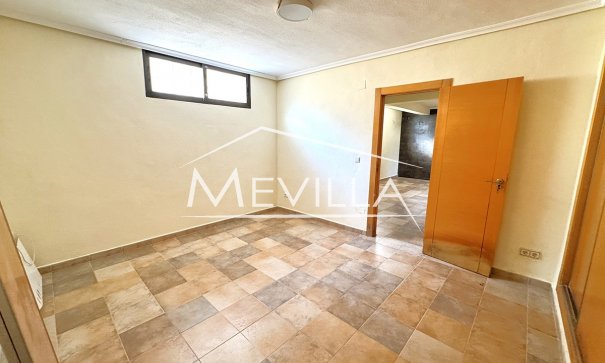 Resales - Villa - Orihuela Costa - Villamartin