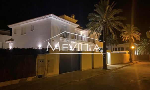 Verkäufe - Villa - Orihuela Costa - Cabo Roig