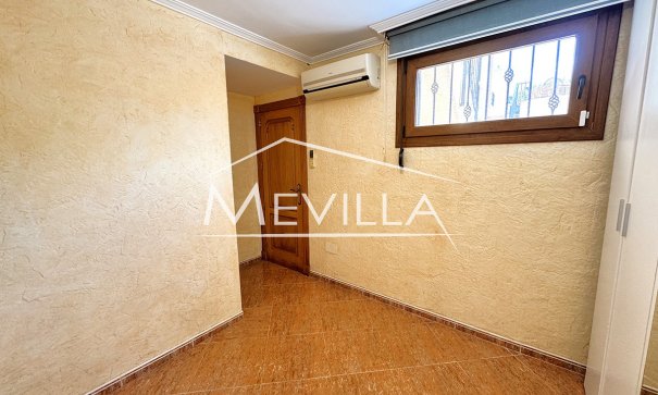 Salg (Resales) - Villa - Torrevieja - Los Altos