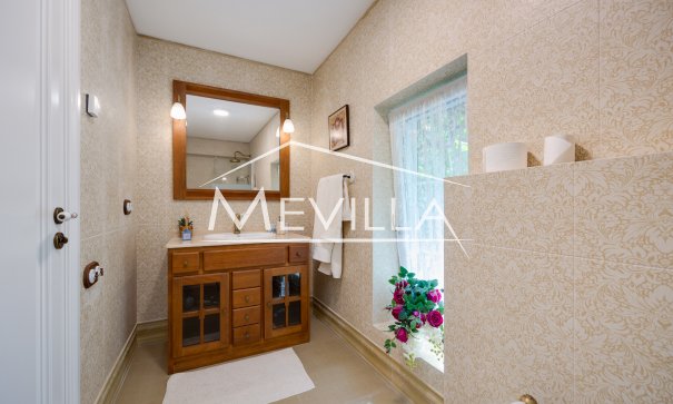 Frontlinjen - Villa - Orihuela Costa - Cabo Roig