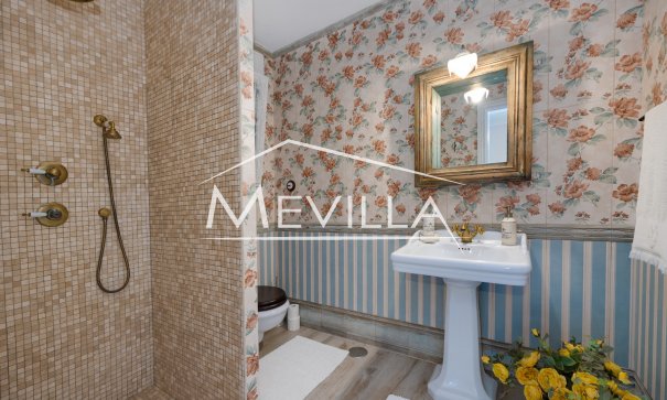 Frontlinjen - Villa - Orihuela Costa - Cabo Roig