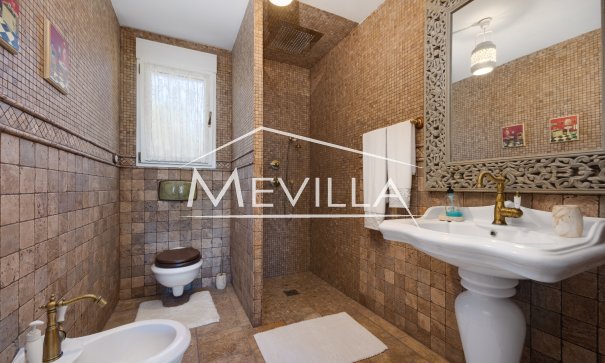 Frontlinjen - Villa - Orihuela Costa - Cabo Roig