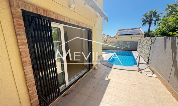 Resales - Villa - Orihuela Costa - Villamartin