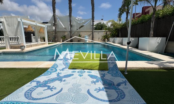 Wederverkoop - Villa - Orihuela