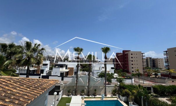 Wederverkoop - Villa - Orihuela