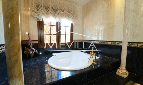 Salg (Resales) - Villa - Orihuela Costa - Campoamor
