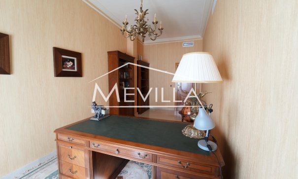 Salg (Resales) - Villa - Orihuela Costa - Campoamor