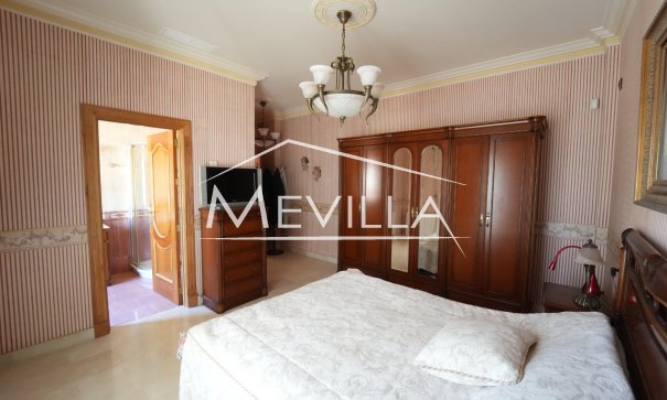 Salg (Resales) - Villa - Orihuela Costa - Campoamor