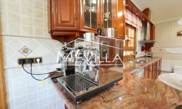 Salg (Resales) - Villa - Orihuela Costa - Campoamor