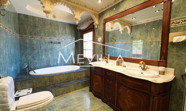 Salg (Resales) - Villa - Orihuela Costa - Campoamor