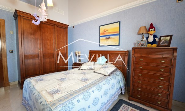 Salg (Resales) - Villa - Orihuela Costa - Campoamor