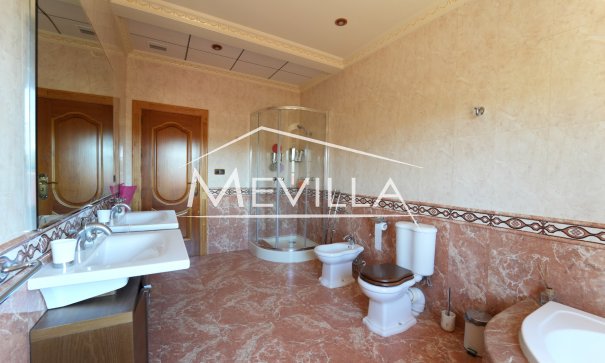 Salg (Resales) - Villa - Orihuela Costa - Campoamor