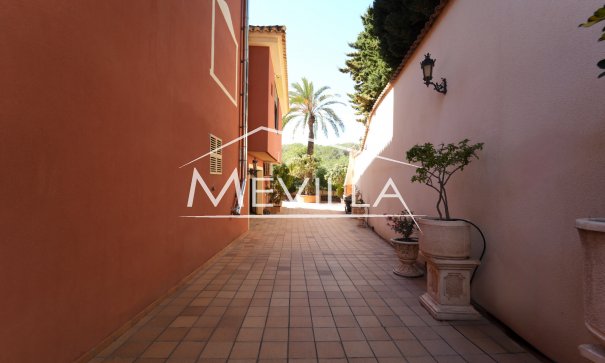 Salg (Resales) - Villa - Orihuela Costa - Campoamor