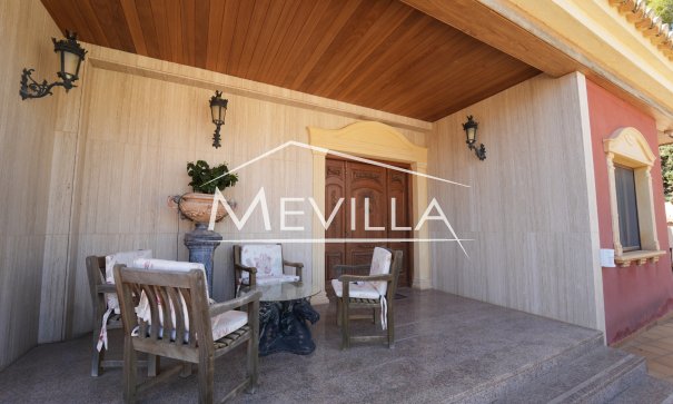 Salg (Resales) - Villa - Orihuela Costa - Campoamor