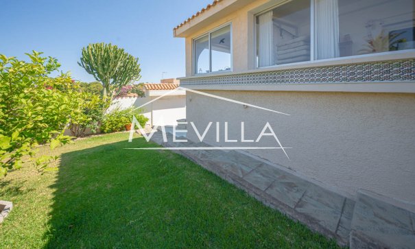 Verkäufe - Villa - Orihuela Costa - La Zenia