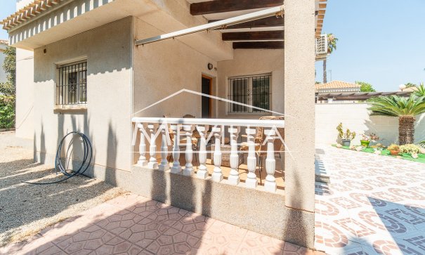 Verkäufe - Villa - Orihuela Costa - Playa Flamenca