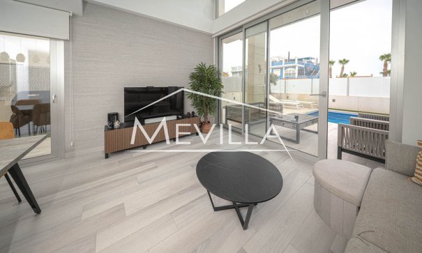 Reventas - Chalet / Villa - Orihuela Costa - Lomas de Cabo Roig