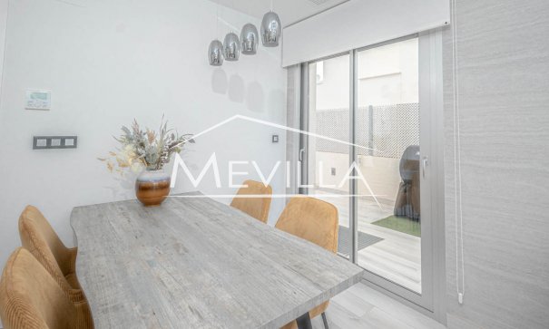 Reventas - Chalet / Villa - Orihuela Costa - Lomas de Cabo Roig