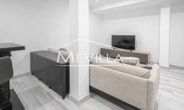 Reventas - Chalet / Villa - Orihuela Costa - Lomas de Cabo Roig