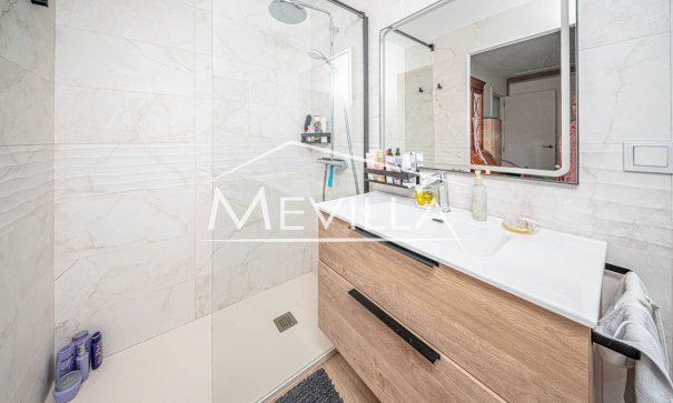 Reventes - Villa - Orihuela Costa - La Zenia