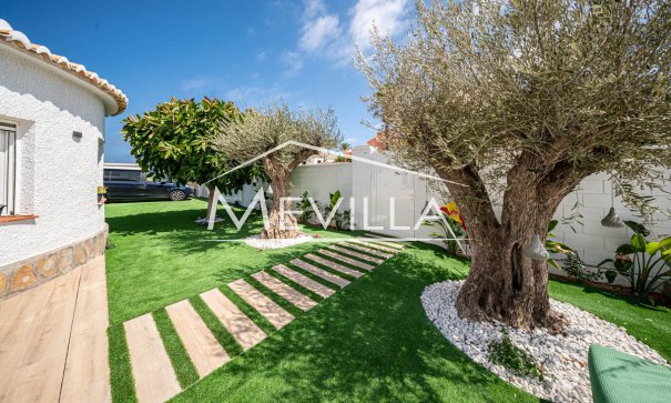 Reventes - Villa - Orihuela Costa - La Zenia