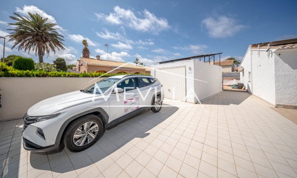 Reventes - Villa - Orihuela Costa - La Zenia