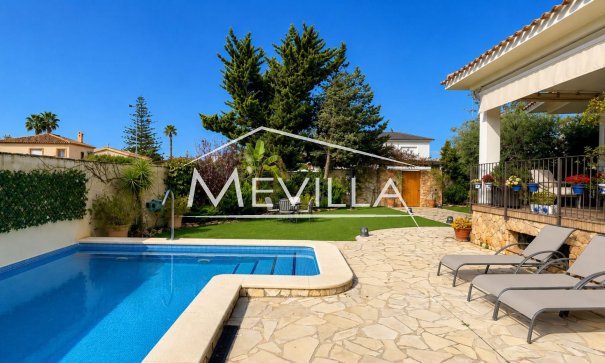 Verkäufe - Villa - Orihuela Costa - Campoamor