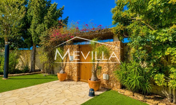 Verkäufe - Villa - Orihuela Costa - Campoamor