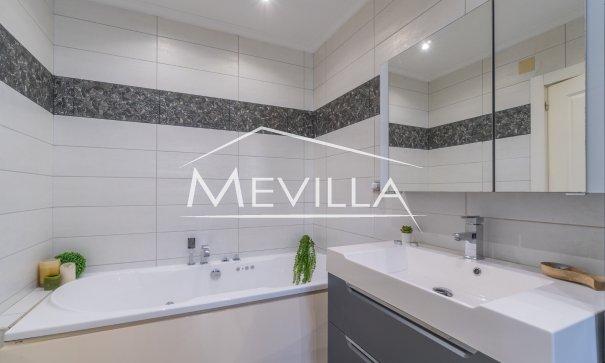 Reventes - Villa - Orihuela Costa - Playa Flamenca
