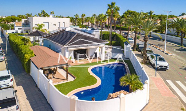 Verkäufe - Villa - Orihuela Costa - Cabo Roig